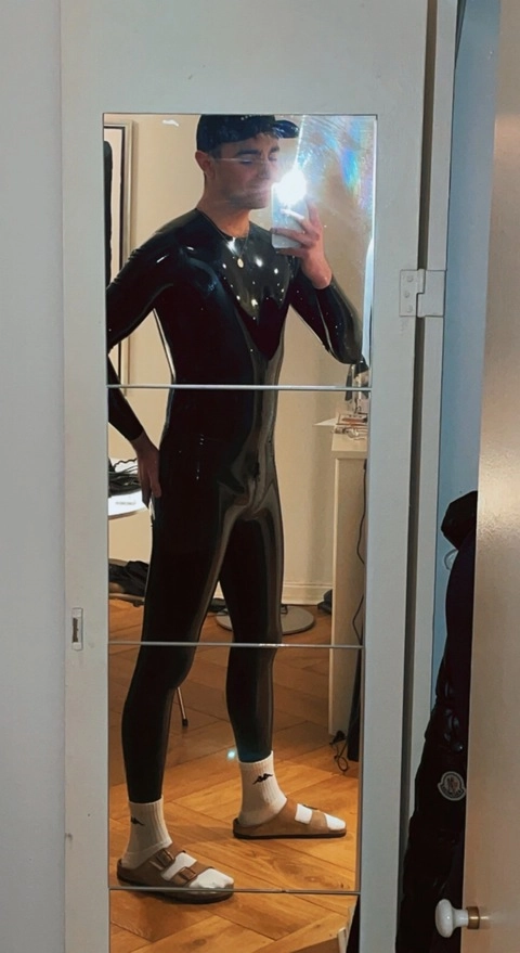 Latex Caesar