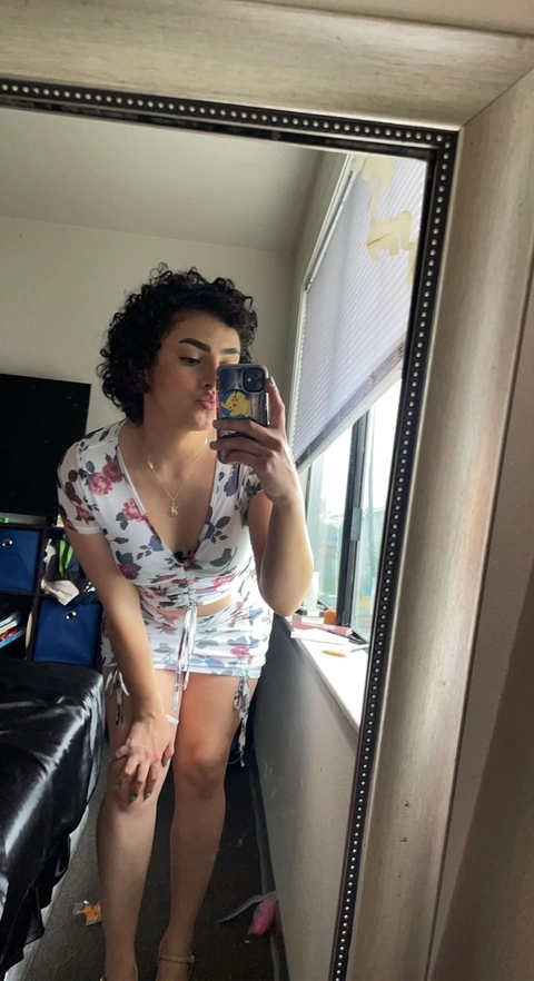 Thicc Darling FREE OnlyFans Picture