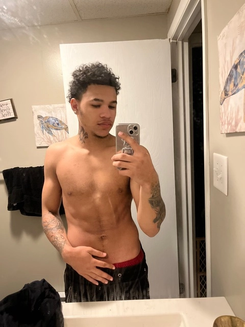 vonvxn OnlyFans Picture