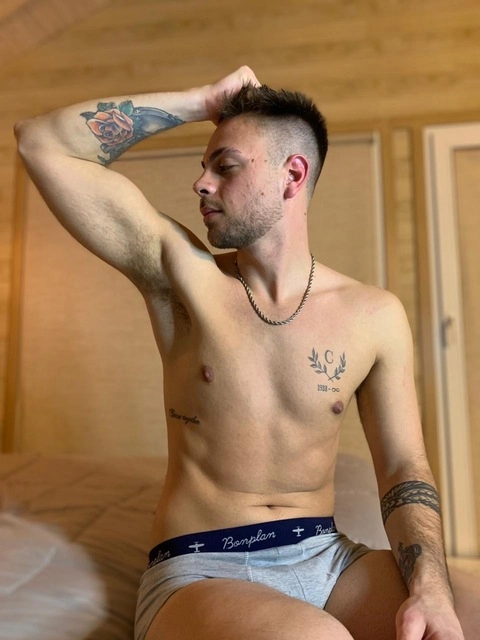 Oliver Tejas OnlyFans Picture