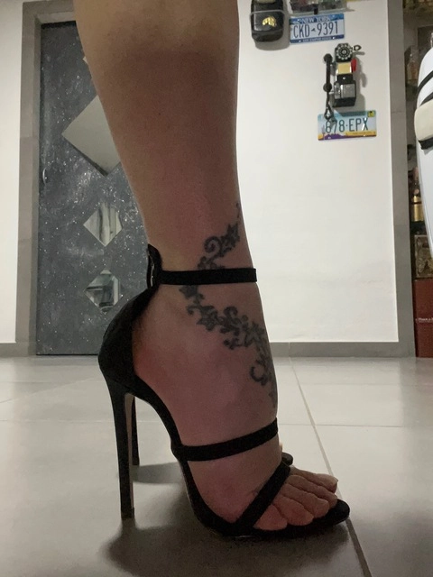 I piedi della dominatrice OnlyFans Picture