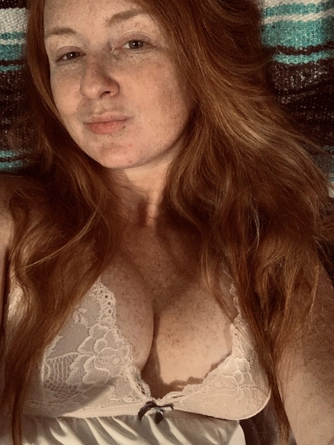 RedheadRuiva OnlyFans Picture