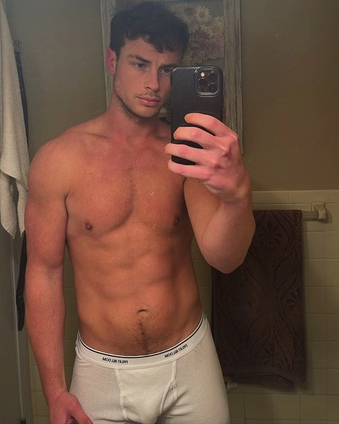 Luke Hayes OnlyFans Picture