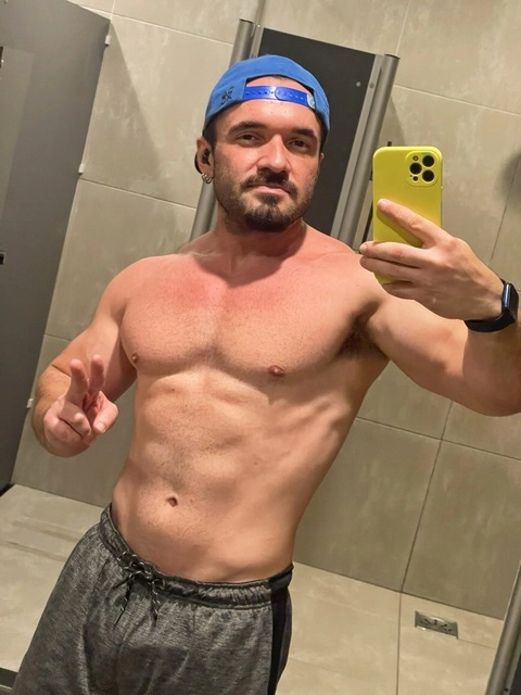 Brazilian Victor OnlyFans Picture