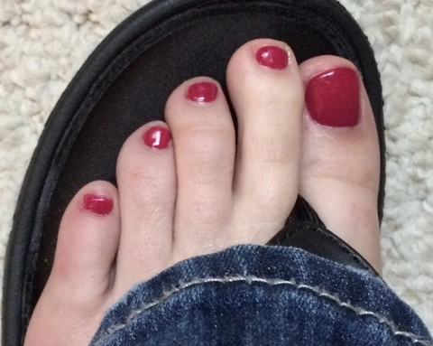 Rosy Toesies