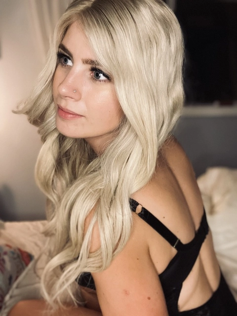 Planeswalker Anna OnlyFans Picture