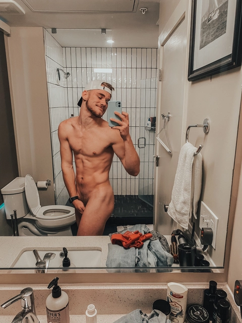Jonathan tylor OnlyFans Picture