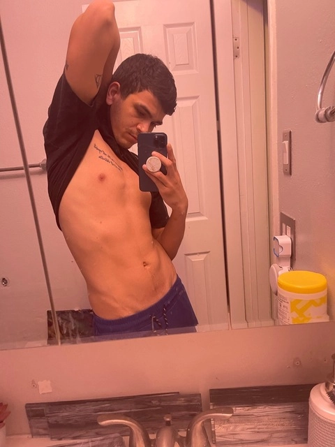 Gabriel Grande OnlyFans Picture