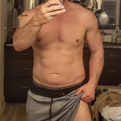 Curved Eight OnlyFans Picture