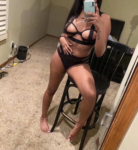 Hey Nikky OnlyFans Picture