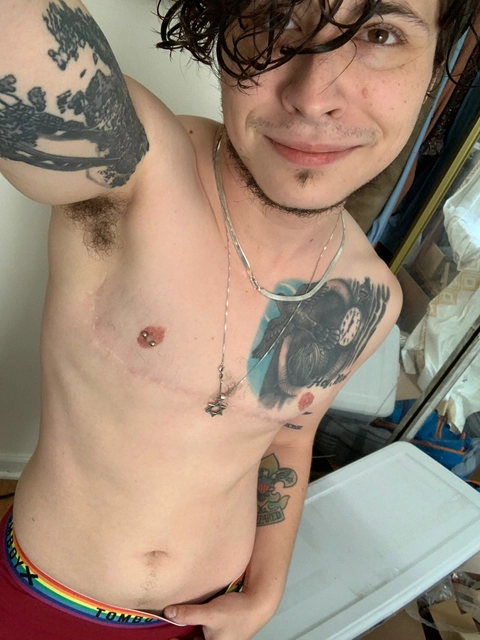 SilverBoyLost OnlyFans Picture
