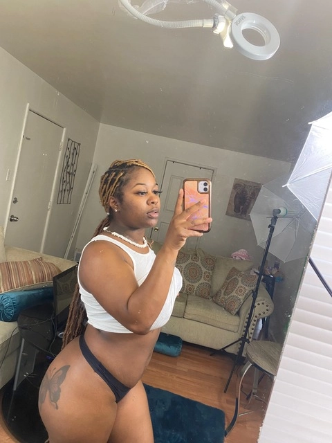 Neshaaa OnlyFans Picture