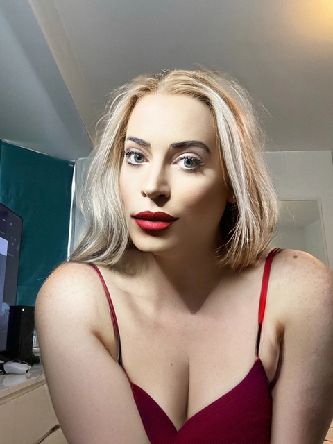 Mistress Emily OnlyFans Picture