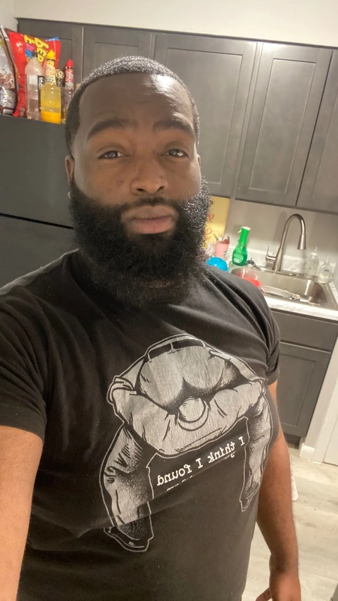 🤪💦Bearded Bully🧔🏾💪🏾 OnlyFans Picture