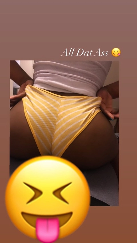 Meka 🍑🥰 OnlyFans Picture