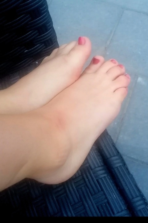 Small_Sexy_Feets