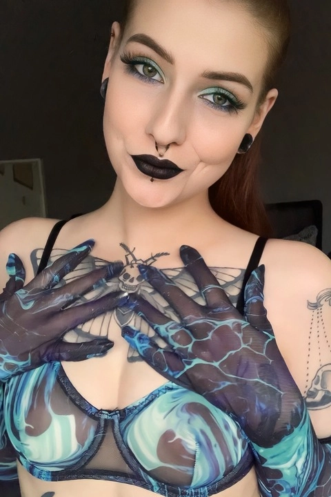 GothicFlower OnlyFans Picture