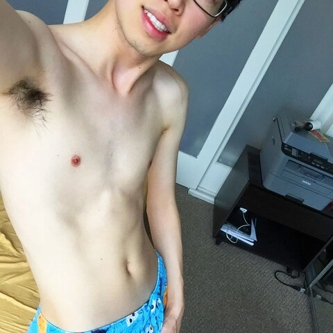 East Asian Otter OnlyFans Picture