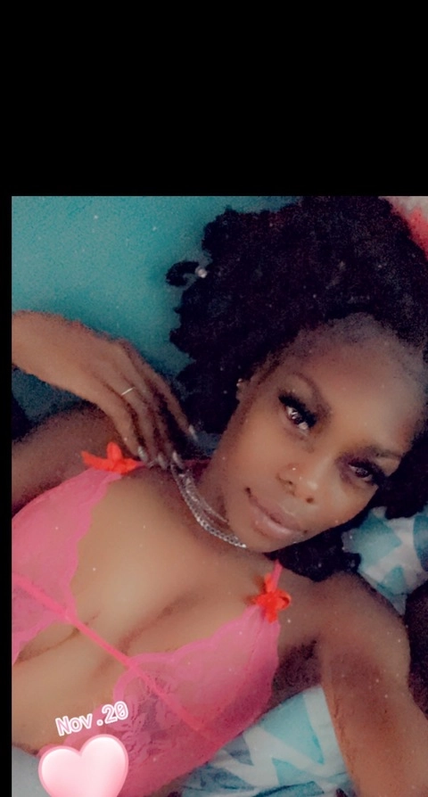 XquisiteDee OnlyFans Picture