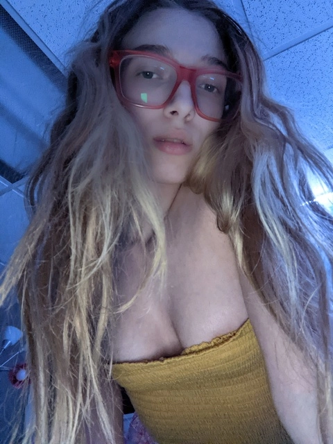 Maddie OnlyFans Picture