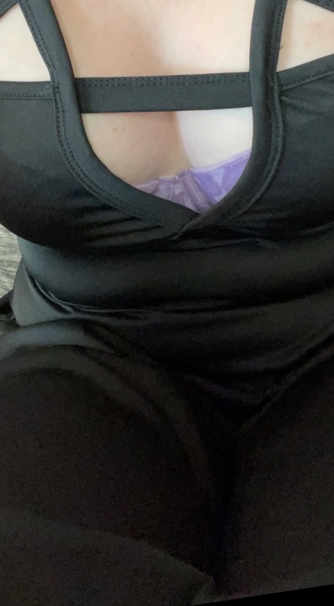 Katie Bang OnlyFans Picture