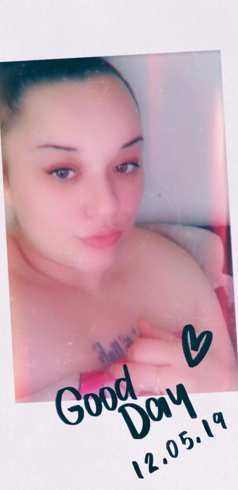 GiveMeKisses OnlyFans Picture