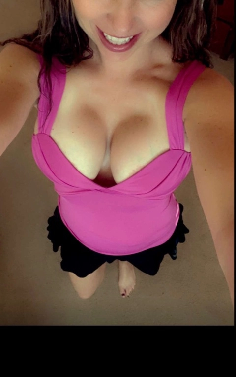 Hotwife Autumn OnlyFans Picture