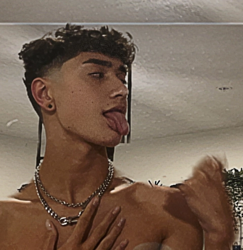 I S A I A H OnlyFans Picture