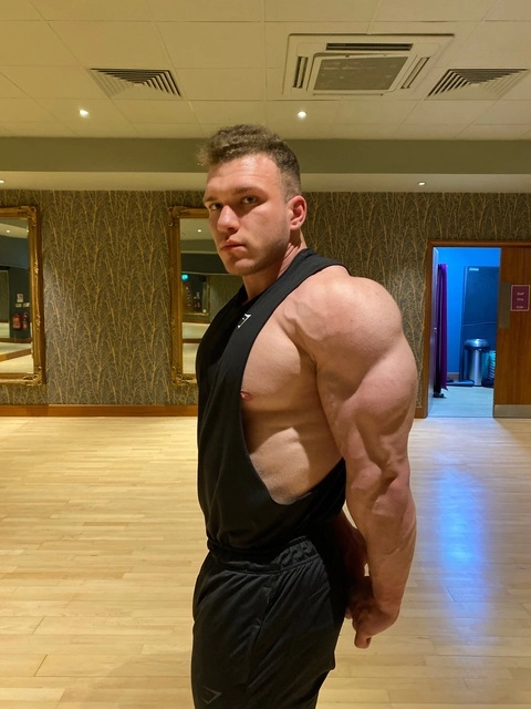 XanderMuscle OnlyFans Picture