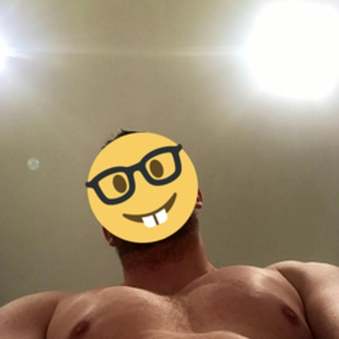 thatgeekyguy OnlyFans Picture