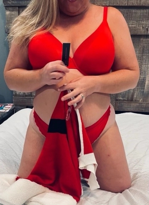 FloridaHotWife69 OnlyFans Picture