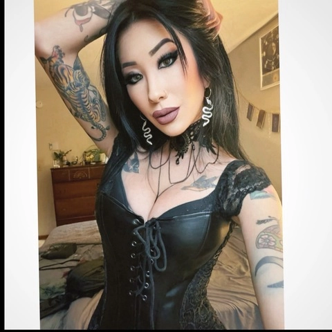 anna kim OnlyFans Picture