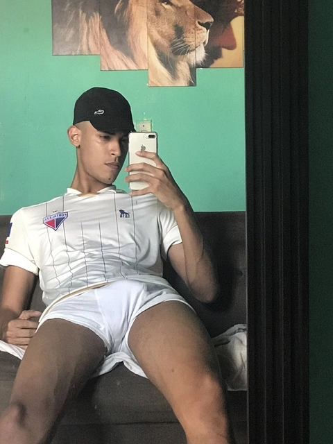 MATHEUS SOARESY OnlyFans Picture