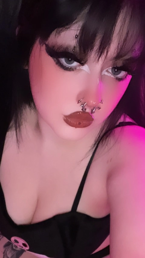 Emerald Morgue OnlyFans Picture