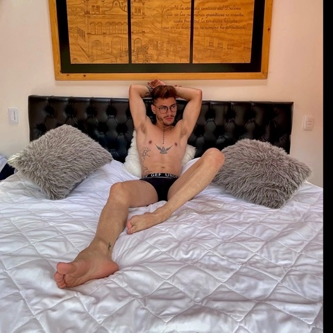 Andrew cediel OnlyFans Picture