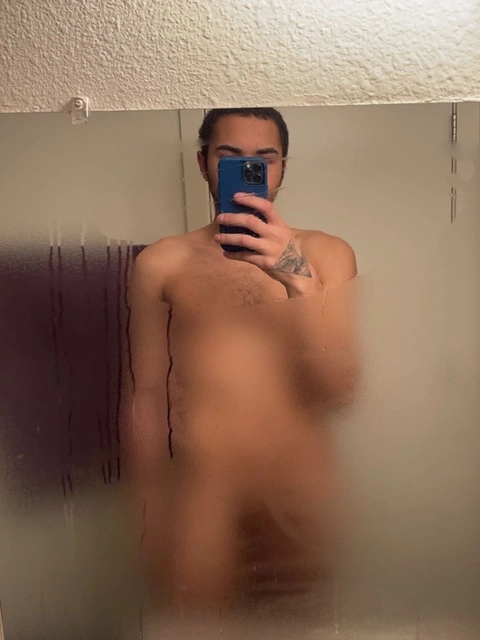 Hangaroo ? OnlyFans Picture