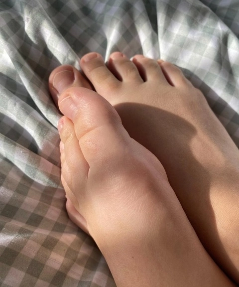 Feetcute