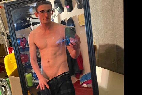 R G M OnlyFans Picture