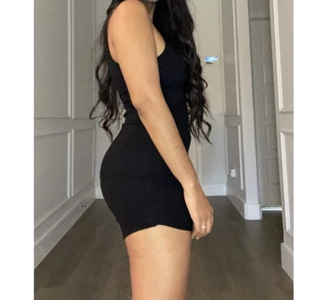 Brown longhair girl OnlyFans Picture