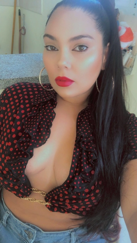 Anna Cisnero OnlyFans Picture