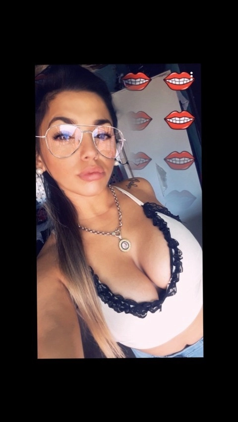 Luly OnlyFans Picture