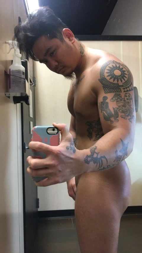 Yellowsilverback.91 OnlyFans Picture