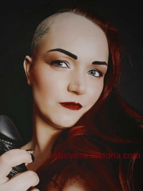 Mistress Victoria DeVil *** FemDom