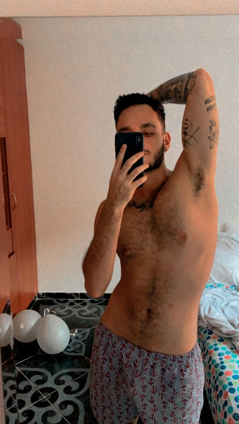 Luis Marttinez OnlyFans Picture