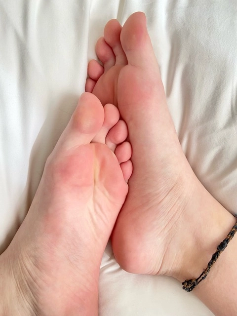 footfox99 OnlyFans Picture