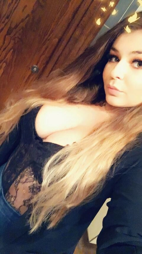 Amy Bluebell OnlyFans Picture