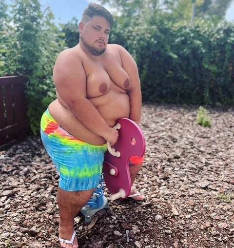 Adriantrejochubby OnlyFans Picture