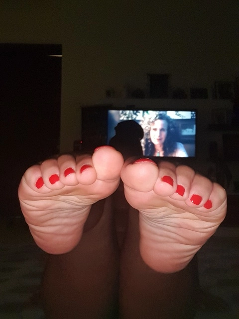 Feet2Eat OnlyFans Picture