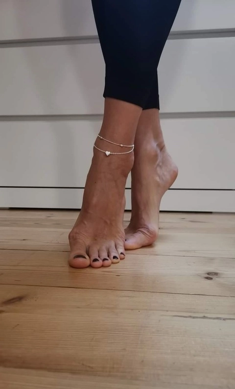 ? Diamond Feet ? OnlyFans Picture