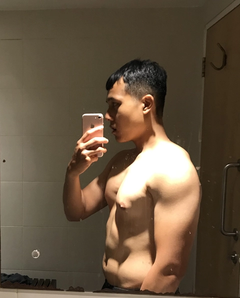 Ka Long OnlyFans Picture